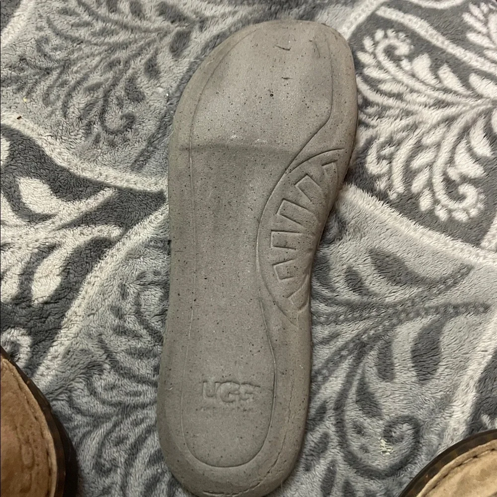 UGG pre owned